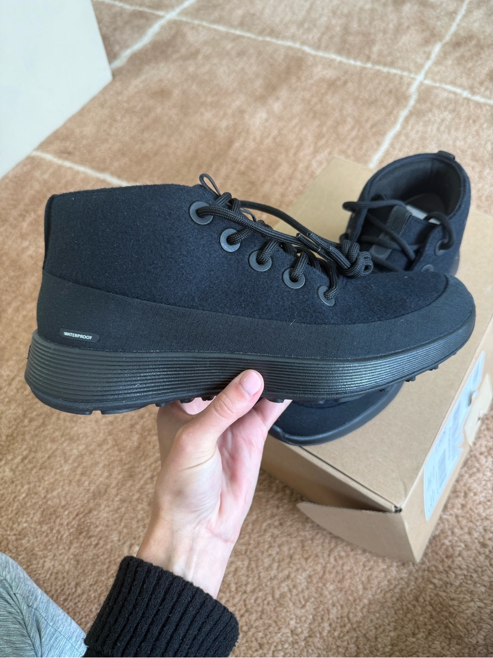 allbirds Men's Wool Runner NZ Mid Waterproof - Black 10.5 mens - Picture 8 of 9